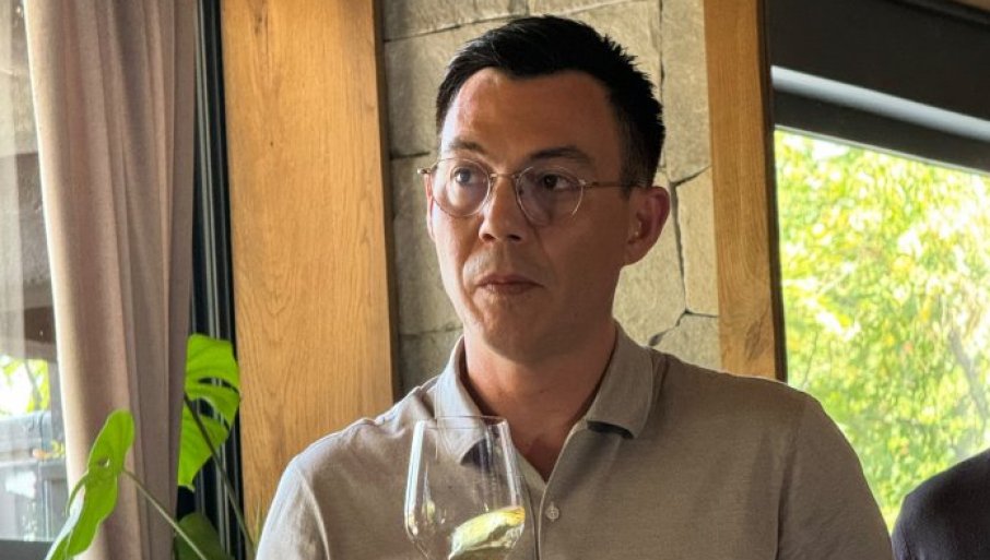 NISAM IMAO POTREBU DA KOKETIRAM: Željko Vasić o novoj pesmi "Cimet i med", koncertu i vernosti pravom pop zvuku (FOTO)